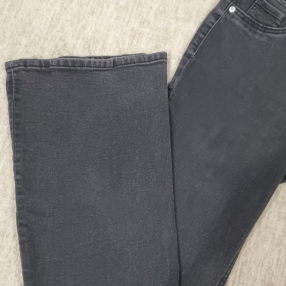 Women's Black Flared Jeans - Picture 5 of 8